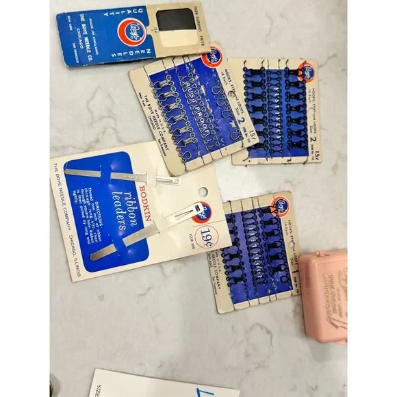 Vintage Sewing Basket Kit Wicker Box w Supplies Needles Thread Buttons Crochet - Picture 5 of 10